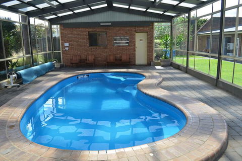 Arkana Motor Inn & Terrace Apartments - Holiday Sunshine Coast 4