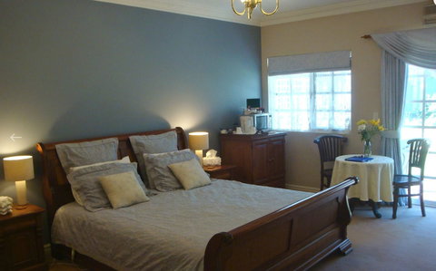 Lanterns Retreat - Holiday Sunshine Coast 5