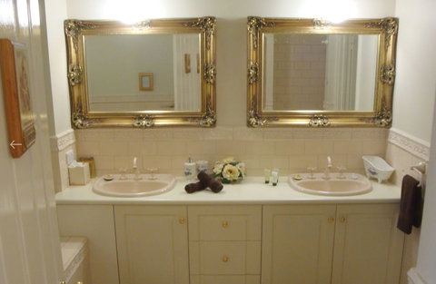 Lanterns Retreat - Holiday Sunshine Coast 4