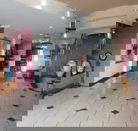 Springwood Tower Apartment Hotel - Holiday Sunshine Coast