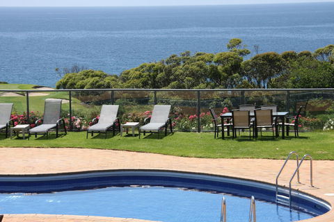 Amooran Oceanside - Sunshine Coast Tourism 0