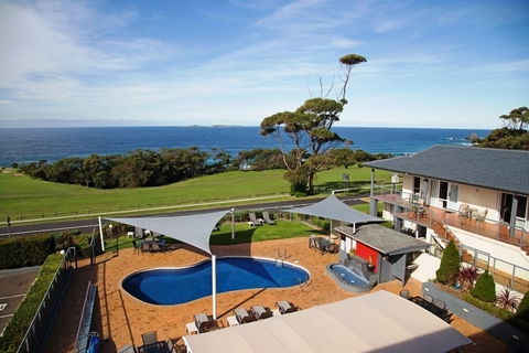 Amooran Oceanside - Sunshine Coast Tourism 1