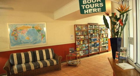 Palm Villas Resort - Sunshine Coast Tourism 2