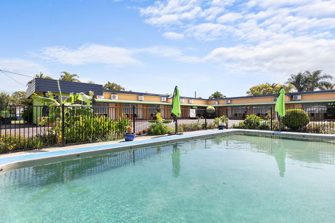 Arkana Motel - Holiday Sunshine Coast 2