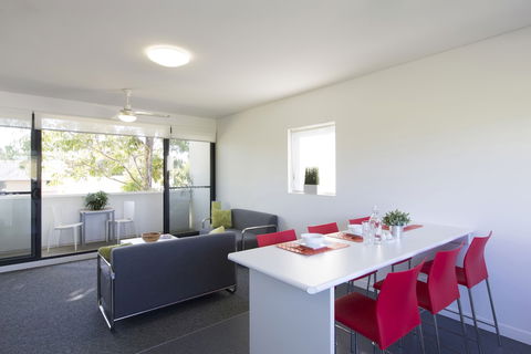 Western Sydney University Village - Campbelltown Campus - Sunshine Coast Tourism 5