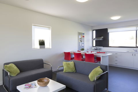 Western Sydney University Village - Campbelltown Campus - Sunshine Coast Tourism 3