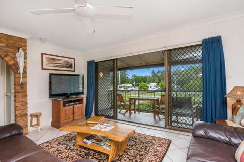 Atlantis - Holiday Sunshine Coast 0