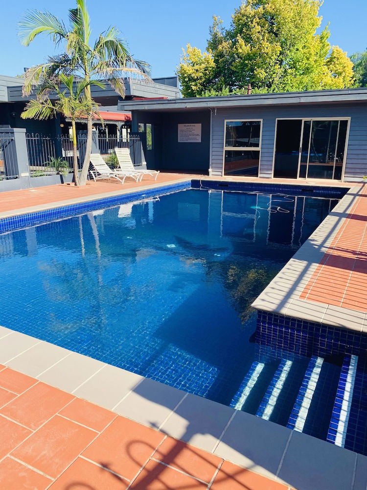 Ardeer VIC Holiday Sunshine Coast