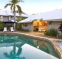 Pelican Beach Resort - Sunshine Coast Tourism