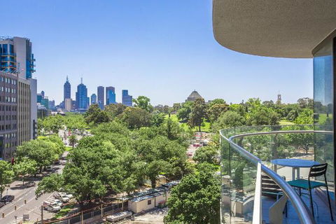 Apartments Melbourne Domain â€“ St. Kilda Road - Sunshine Coast Tourism 4