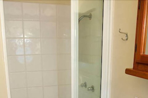 Strand Motel - Holiday Sunshine Coast 7