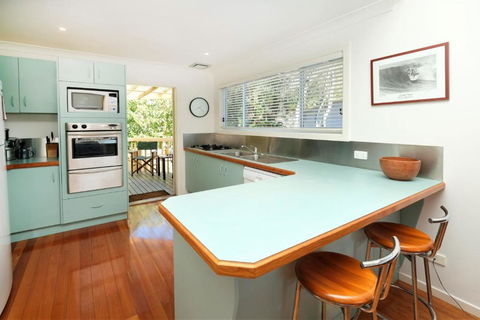 SPINNAKER 1 - Sunshine Coast Tourism 2