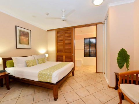 Balinese Breeze - Sunshine Coast Tourism 6
