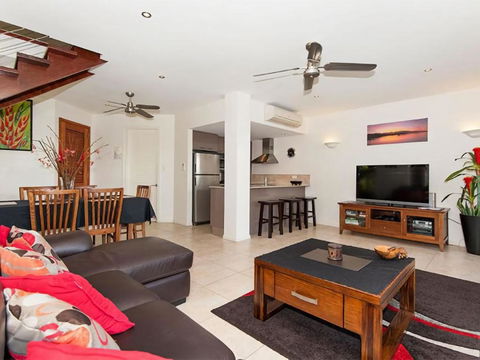 Tropical Oasis 8 Templemoon - Sunshine Coast Tourism 3