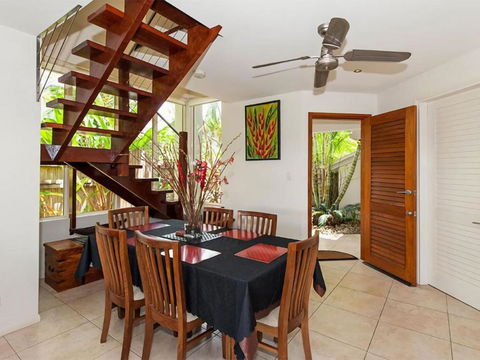 Tropical Oasis 8 Templemoon - Sunshine Coast Tourism 6