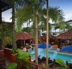 Poolside Studio - Sunshine Coast Tourism