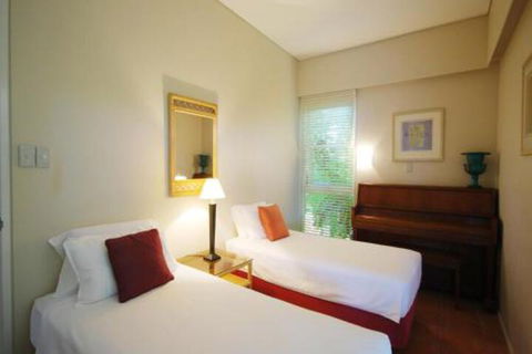 The Hill Apartment No.6 - Sunshine Coast Tourism 4