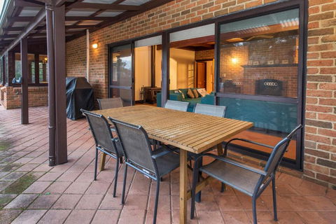 A Hidden Bush Delight - Holiday Sunshine Coast 3
