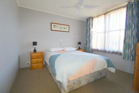 Beachfront 4 25 Willow Street - Sunshine Coast Tourism 2