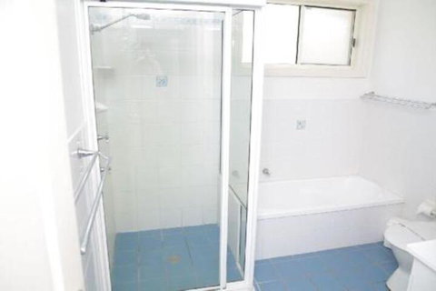 Breakers 2 13 East Street - Sunshine Coast Tourism 2