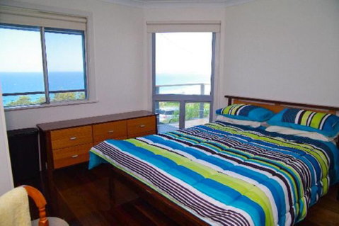 Charm Cottage 58 Skyline Crescent - Sunshine Coast Tourism 6