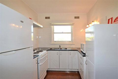 Breakers 6 2 Hill Street - Holiday Sunshine Coast 6