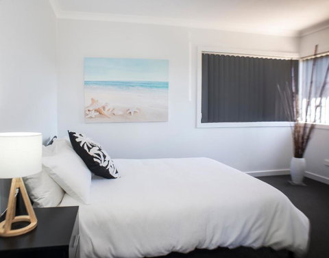 Bircoo Cottage Beach & Golf Getaway - Holiday Sunshine Coast 1