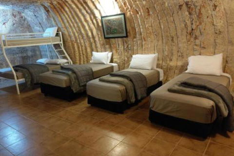 Zen Underground B & B - Holiday Sunshine Coast 4