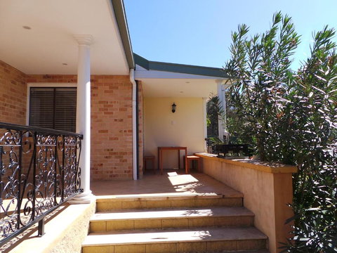 Colins Garden - Holiday Sunshine Coast 6