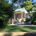 Colins Garden - Holiday Sunshine Coast 0