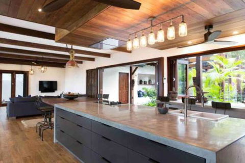 Spice At Oak Award Winning Luxury Absolute Oceanfront House Oak Beach Near Port Douglas - Sunshine Coast Tourism 3