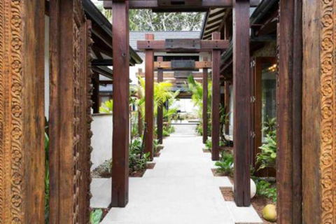 Spice At Oak Award Winning Luxury Absolute Oceanfront House Oak Beach Near Port Douglas - Sunshine Coast Tourism 5