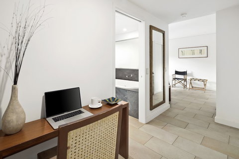 Temple 312 Newly Refurbished Studio - Holiday Sunshine Coast 6