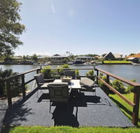 Bribie Island Canal Holiday Destination - Sunshine Coast Tourism