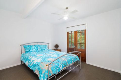 Bonny Beach House Holiday Accommodation With Pool - Holiday Sunshine Coast 5
