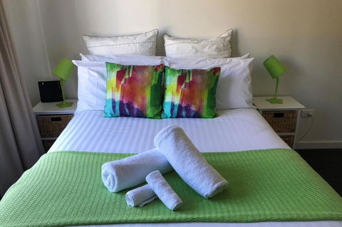 BAY Of FIRES SEACHANGE Ocean Frontage - Holiday Sunshine Coast 1