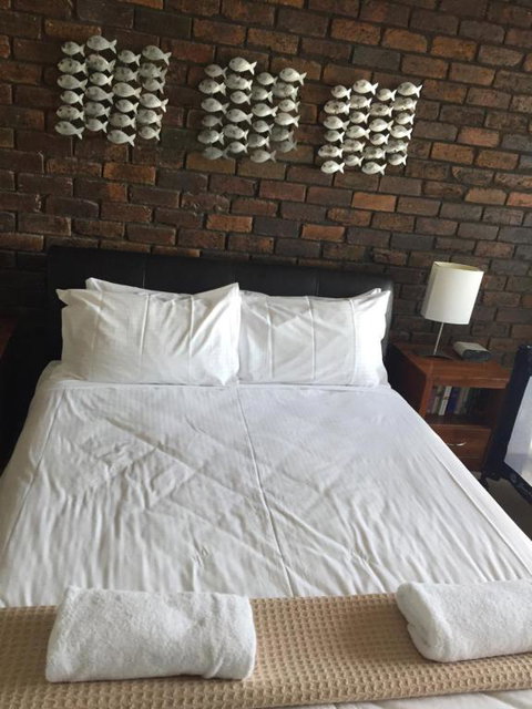 Pacific Tower Penthouse - Sunshine Coast Tourism 5