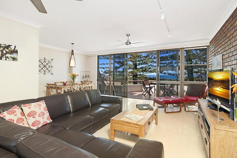 Pacific Tower Penthouse - Sunshine Coast Tourism 1