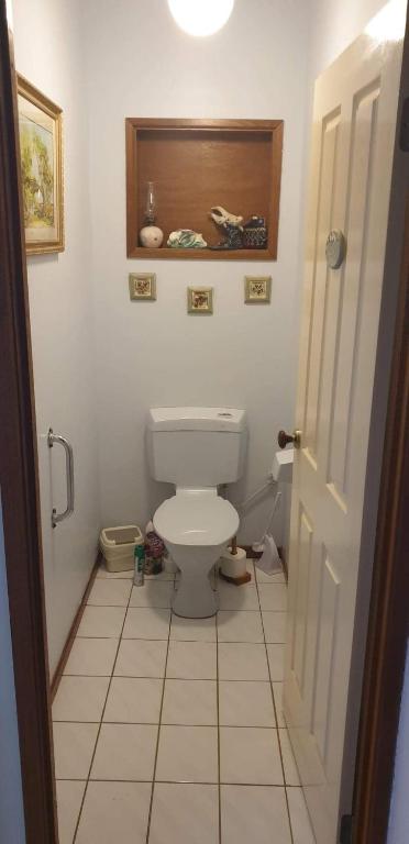 Yorks Lookout Lodge Bed & Breakfast - Holiday Sunshine Coast 5