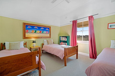 Lone Pine Farmhouse - Sunshine Coast Tourism 3