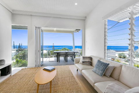 Paperbark B Luxury Duplex Sunshine Beach - Holiday Sunshine Coast 3