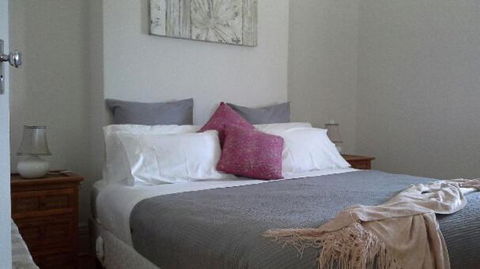 Book Keepers Cottage - Sunshine Coast Tourism 4