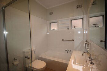 Fairways Close - Holiday Sunshine Coast 4