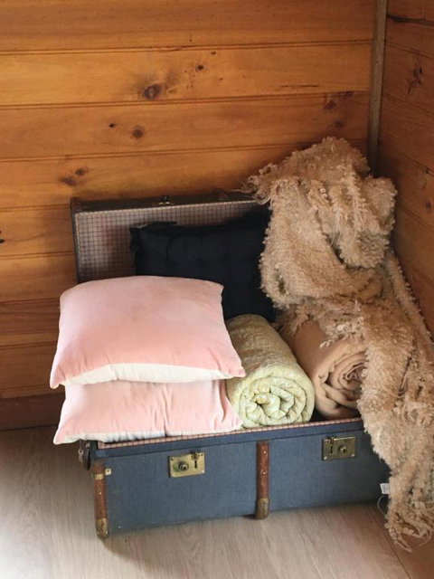 Springmead Rustic Cabin - Sunshine Coast Tourism 5