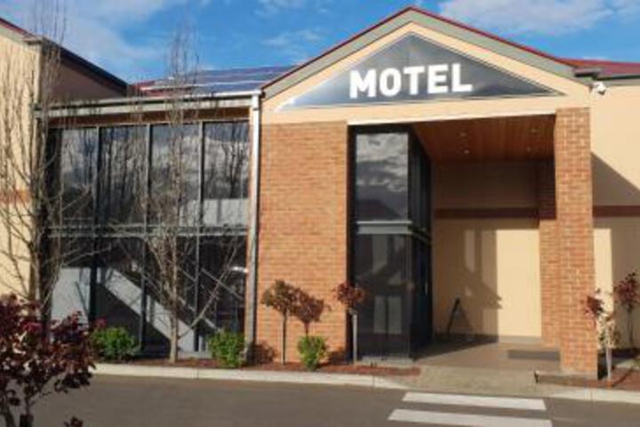 Chintin VIC Sunshine Coast Tourism