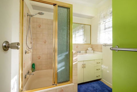 Southside Central Unit - Holiday Sunshine Coast 3