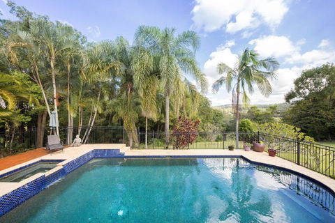 The Frangipani Farm - Holiday Sunshine Coast 5