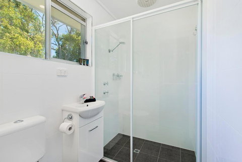 Anchor Lodge - Holiday Sunshine Coast 4