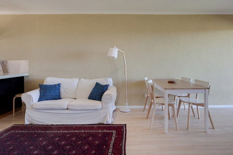 The Beach House - Holiday Sunshine Coast 6