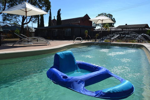 Wingham Motel - Holiday Sunshine Coast 2